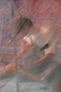 josh-kirtan.jpg